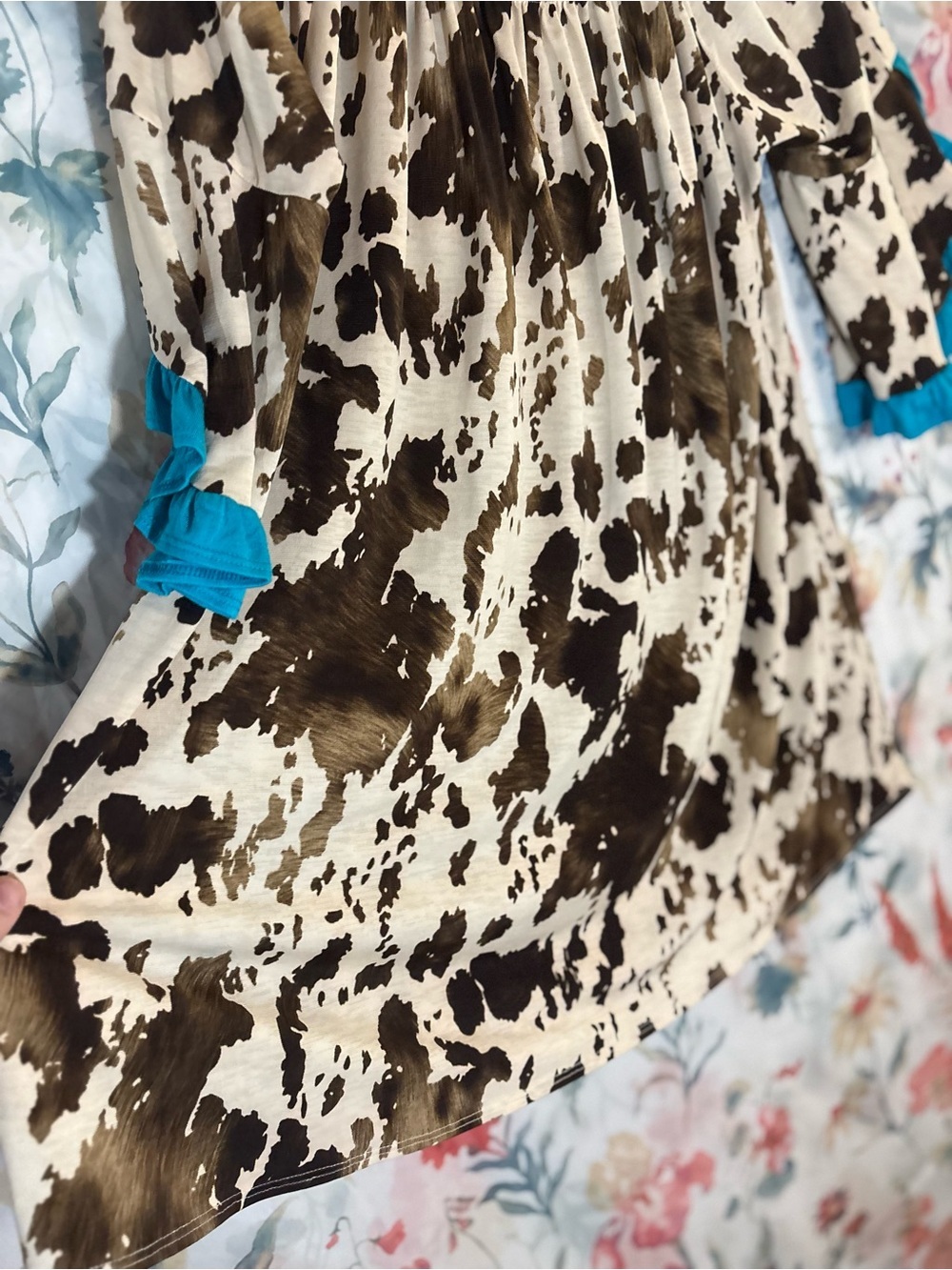 Vintage Boho Cowprint Peasant Top with Turquoise Trim - Picture 4 of 9